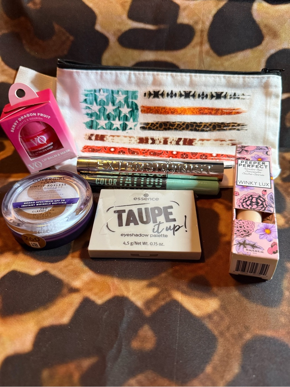 Makeup Bundle with Taupe It Up Eyeshadow Palette and Accessories, Cosmetic bag